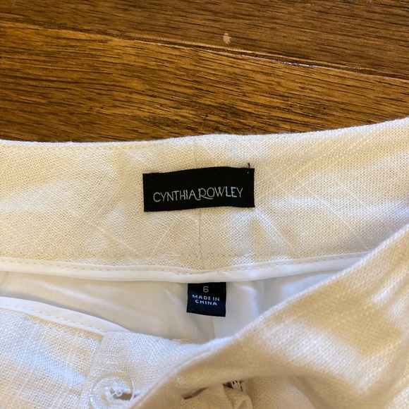 EUC cute white scalloped linen shorts - Picture 3 of 7